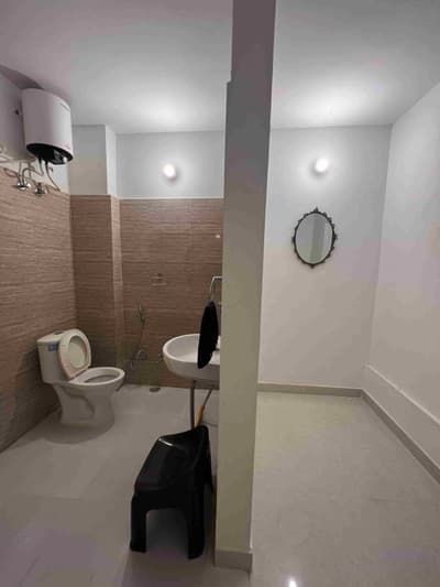 Main Image 6